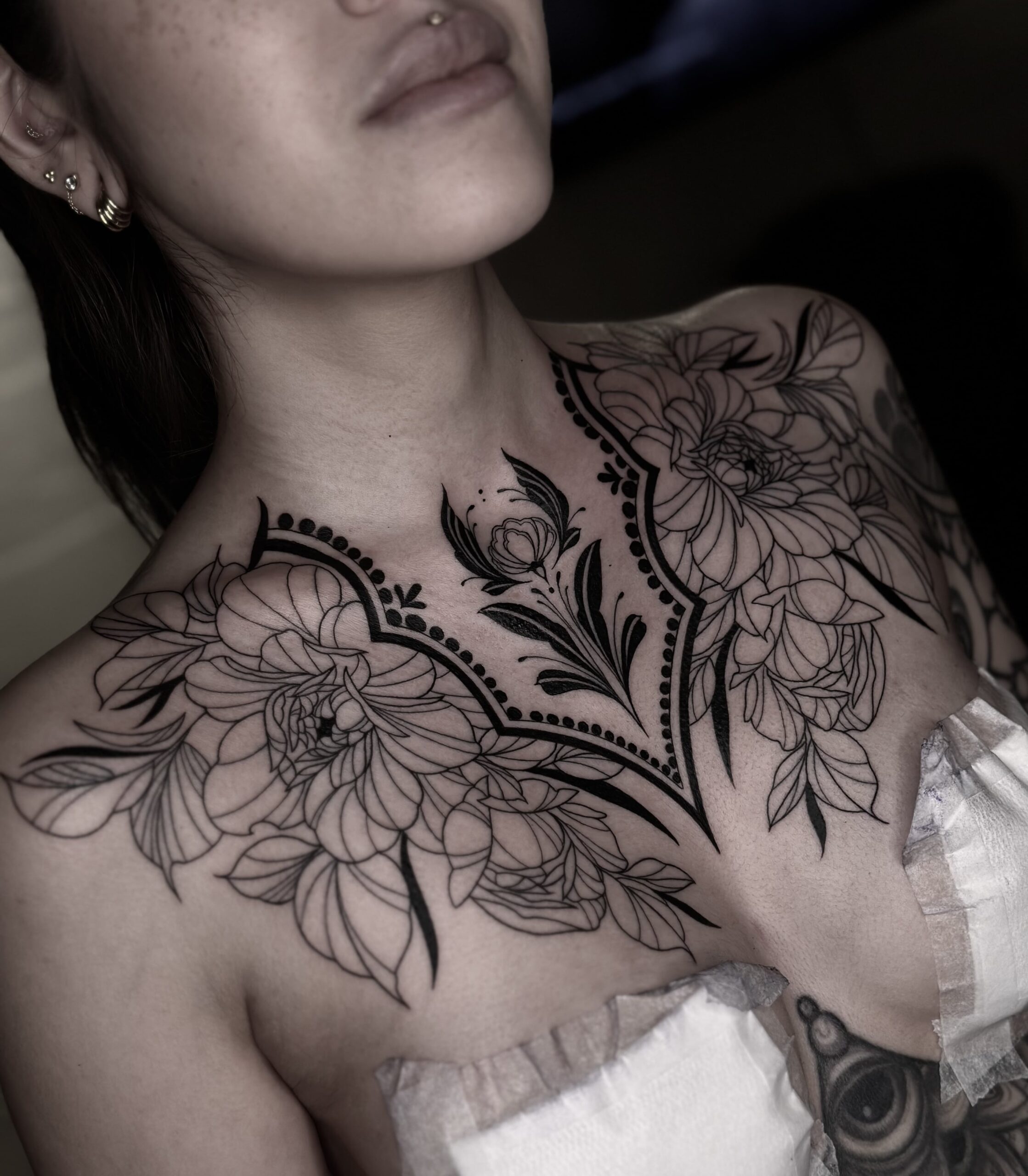 tora-tillman-tattoo-image-overkropp01